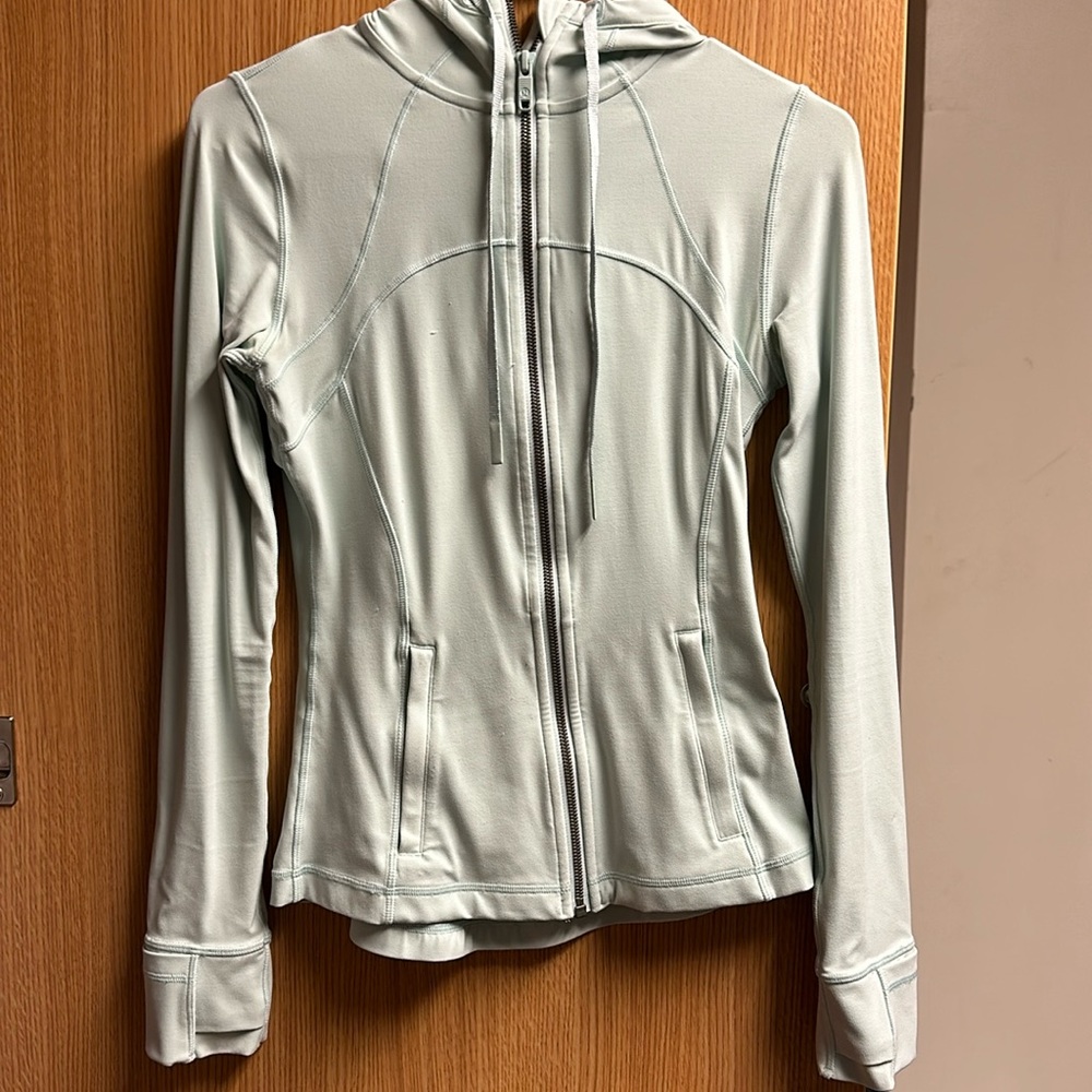 Excellent condition lululemon define hooded jacket